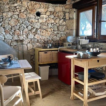 Kamaroules Sea Front Apartment Аргостолион Екстериор снимка